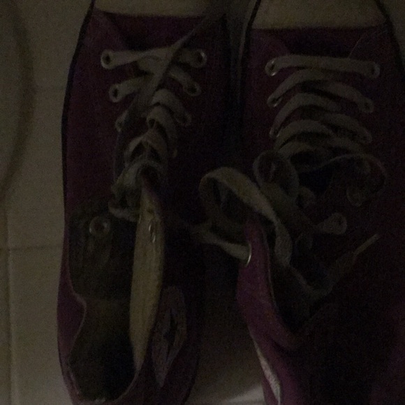 Converse - Picture 2 of 2